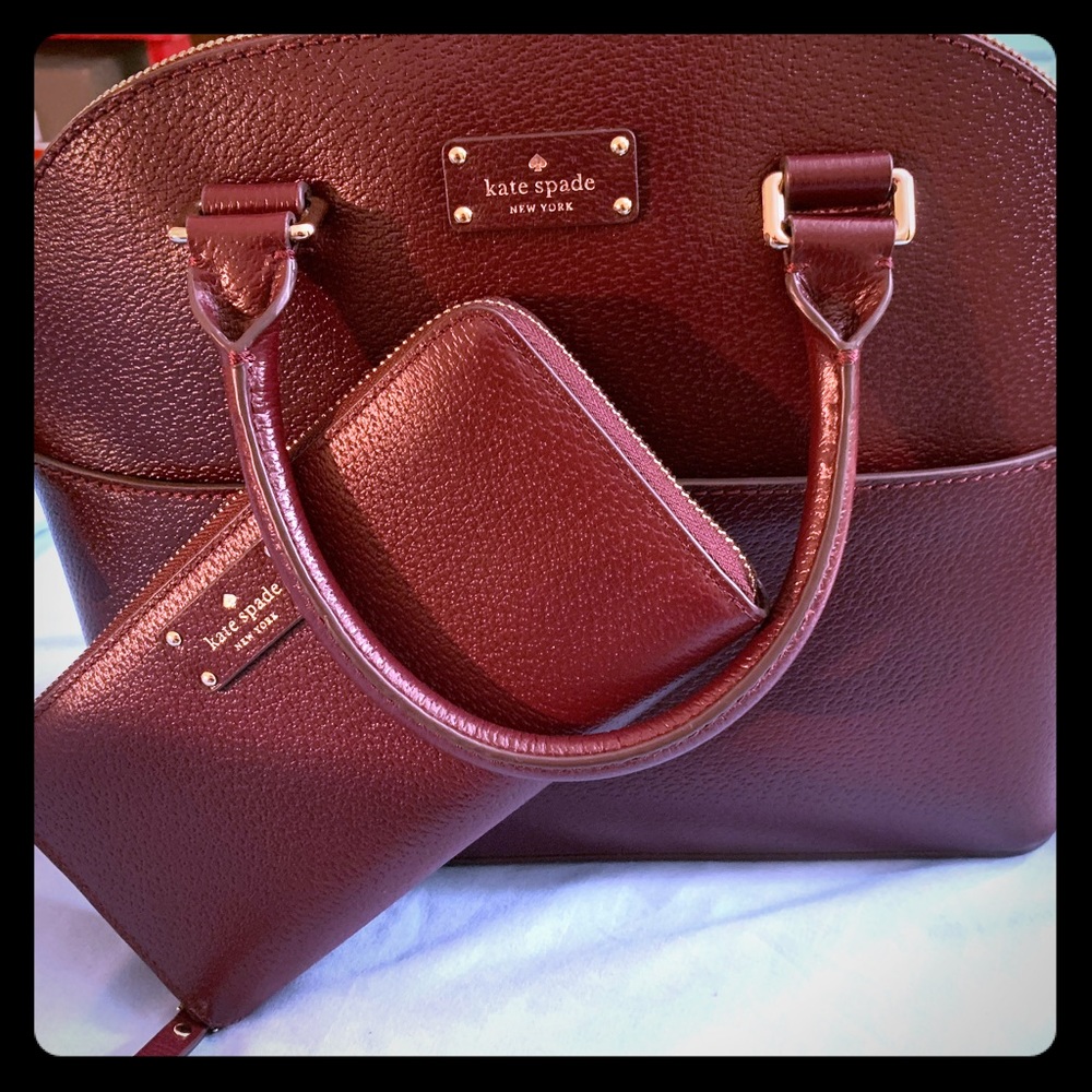 Kate Spade purse and wallet.